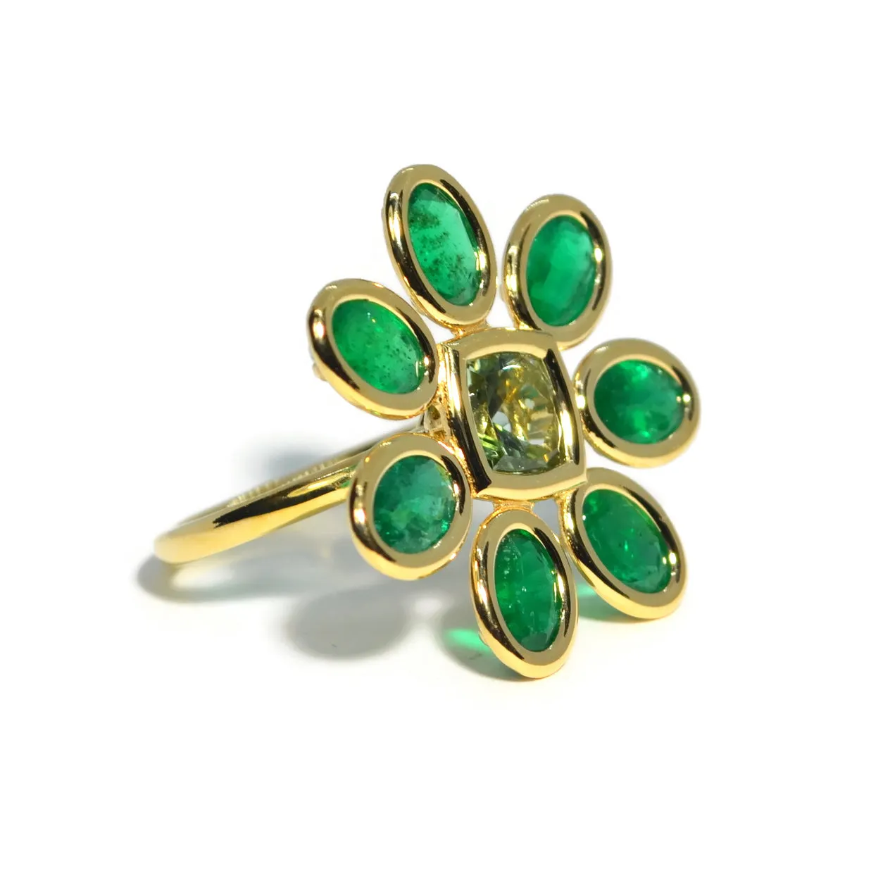 A & Furst - Fiori - Cocktail Ring with Emeralds and Mint Tourmaline, 18k Yellow Gold