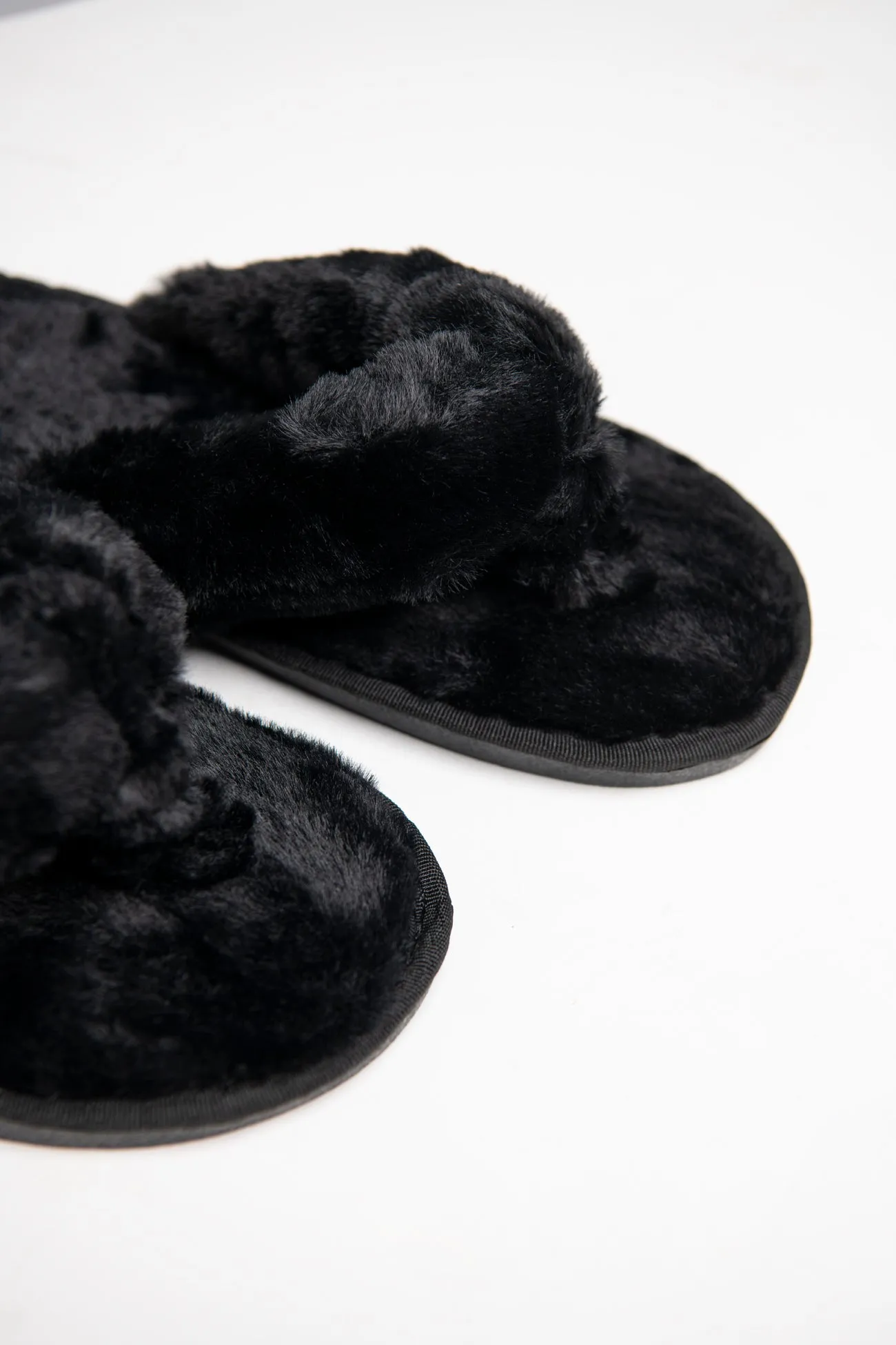 BEDROOM SLIPPERS