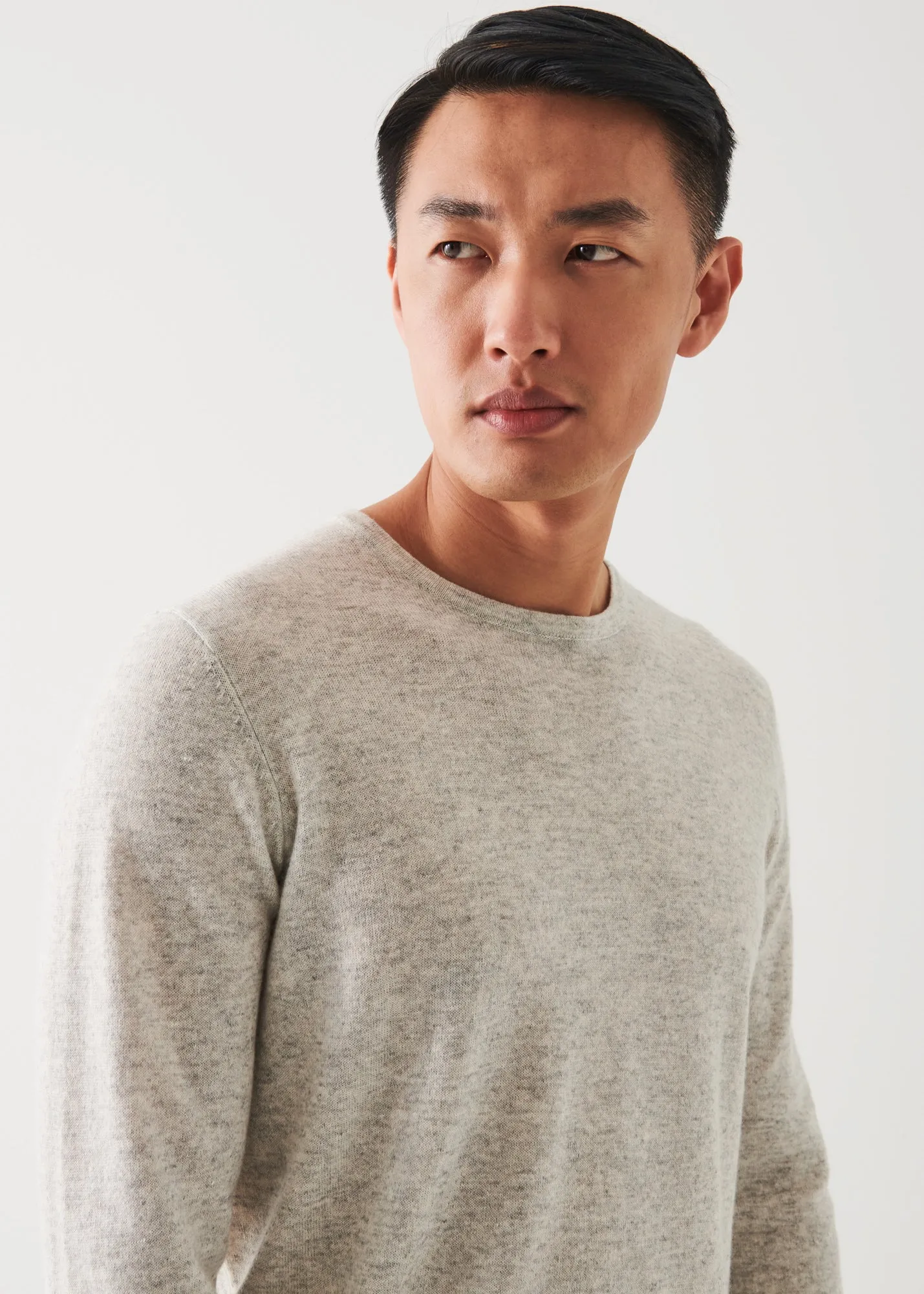 LINEN BLEND CREWNECK SWEATER