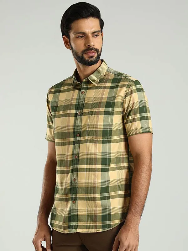 Men Checked Half Sleeve Cotton Shirt