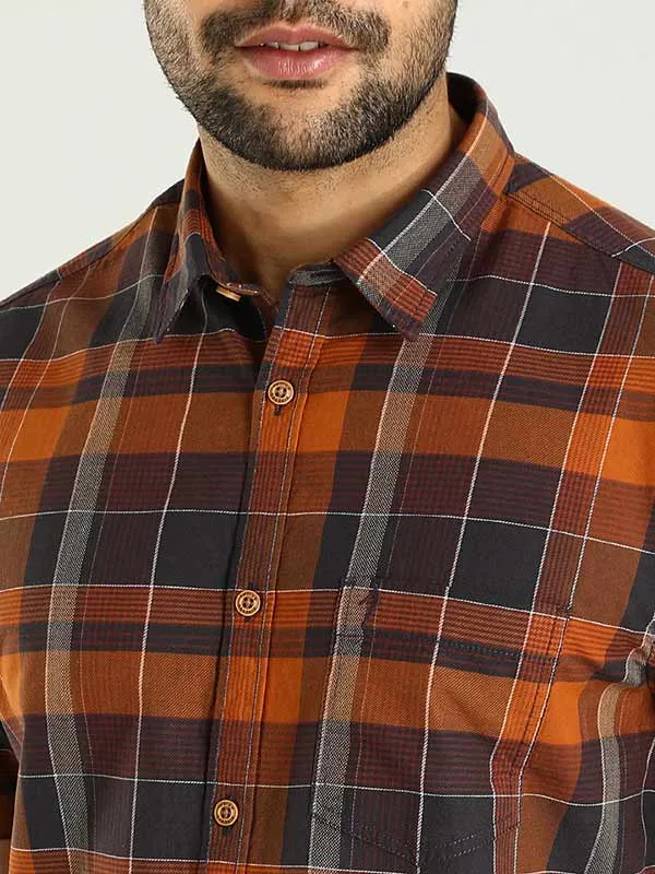 Men Checked Half Sleeve Cotton Shirt