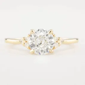 Teresa Round Diamond Ring - GIA Certified (Choose your own diamond)